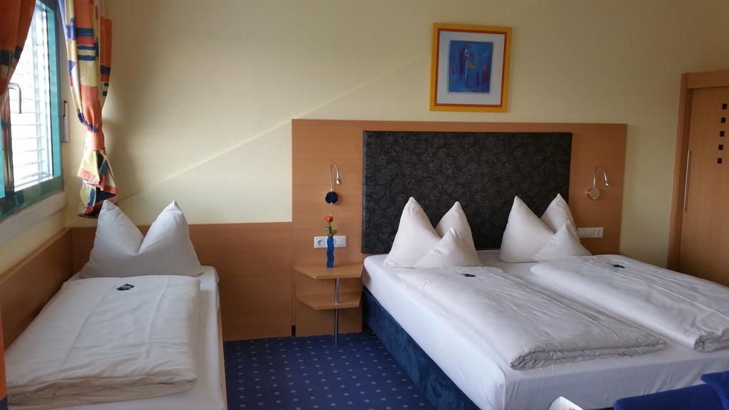 Hotel Ifen Wiesloch Exterior photo
